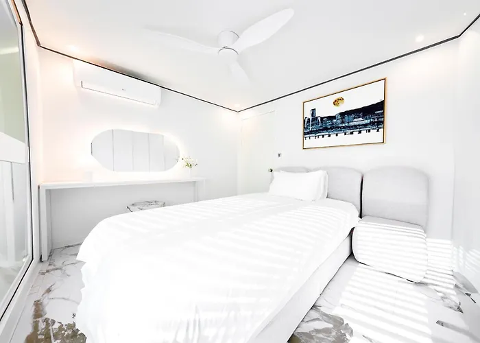 Ht Tailored Service Urban Retreat Gym And Garden * Seoul
