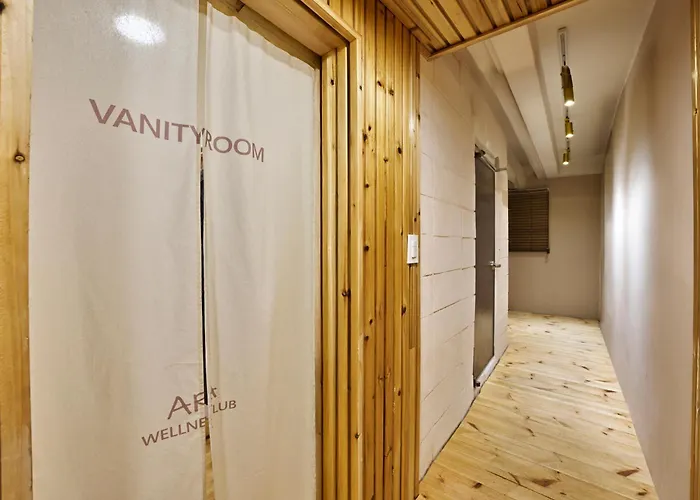 Ht Tailored Service Urban Retreat Gym And Garden Seoul