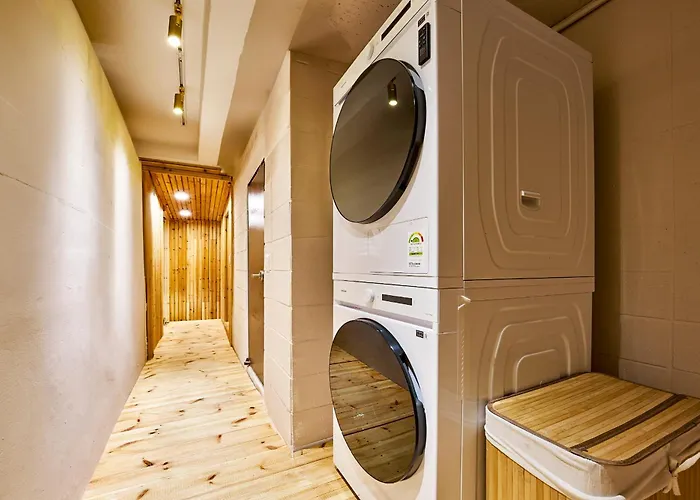 Ht Tailored Service Urban Retreat Gym And Garden Seoul