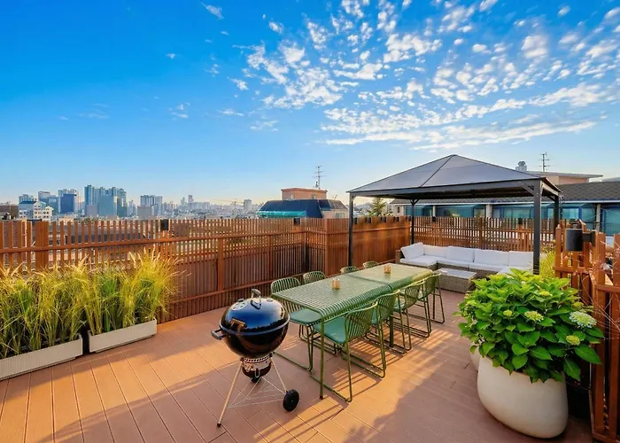 Ht Tailored Service Urban Retreat Gym And Garden * Seoul
